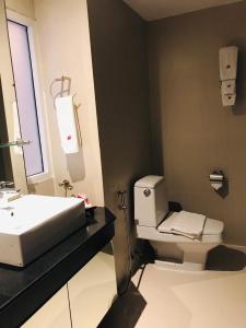 Phòng Deluxe Giường đôi (Deluxe Double Bed)