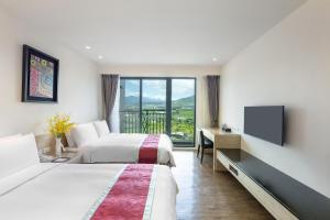 Phòng 2 giường đơn có ban công (Twin Room with Balcony)
