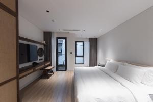 Căn Hộ 2 Phòng Ngủ (Two-Bedroom Apartment)