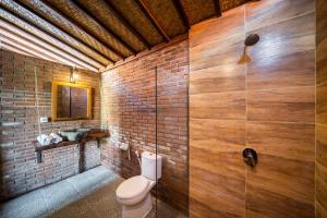 Phòng Giường Đôi Nhìn Ra Vườn (Double Room with Garden View)