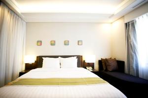 Phòng Cao Cấp Cho Hai Người (Superior Double Room)