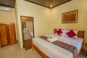 Suite with Garden View and Free Benefits