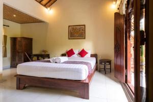 Shocking Deal- Double Room AC with Terrace
