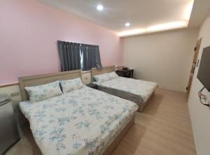 Phòng Tiêu Chuẩn 4 Người (Standard Quadruple Room)