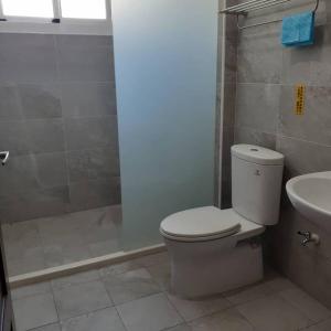 Phòng Có Giường Cỡ Queen Với Ban Công (Queen Room with Balcony)
