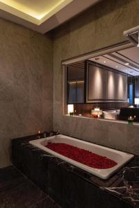 Suite Tổng thống (Presidential Suite)