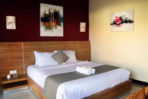 Phòng Deluxe Giường Đôi Với Quyền Sử Dụng Hồ Bơi (Deluxe Double Room with Pool Access)