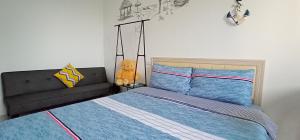 Nhà 2 Phòng Ngủ (Two-Bedroom House)