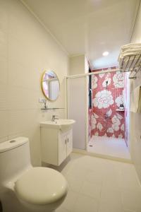 Phòng Deluxe 4 Người (Deluxe Quadruple Room)