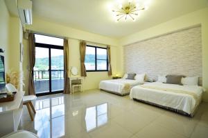 Phòng Deluxe 4 Người (Deluxe Quadruple Room)