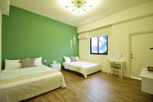 Phòng 4 Người Có Ban Công (Quadruple Room with Balcony)