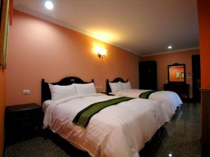 Phòng Bốn Người Có Phòng Tắm Riêng (Quadruple Room with Private Bathroom)