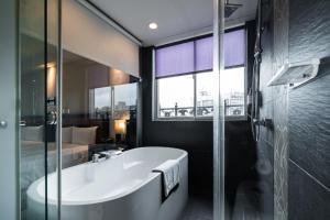 Phòng 3 người có Tầm nhìn (Triple Room with View)