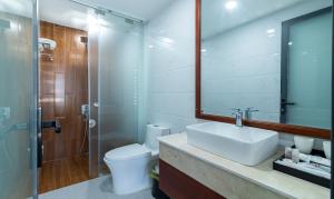 Phòng Deluxe Giường Đôi/2 Giường Đơn Nhìn Ra Biển (Deluxe Double or Twin Room with Sea View)
