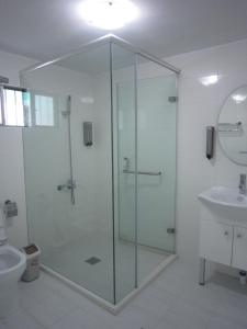 Phòng Gia Đình Có Phòng Tắm (Family Room with Bathroom)