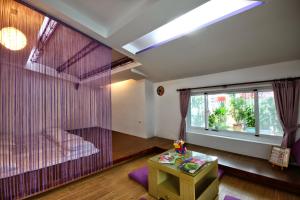 Phòng Gia Đình Có Phòng Tắm (Family Room with Bathroom)