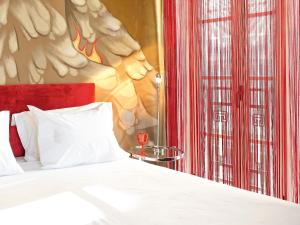 Graffiti Room room in Grecotel Pallas Athena