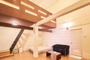 Phòng Duplex 4 Người (Duplex Quadruple Room)