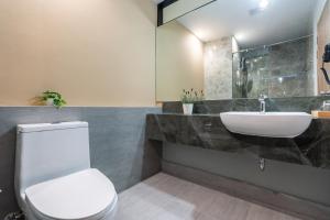 Phòng 3 Người Cho 2-3 Người – Chỉ Dành Cho Gia Đình (Triple Room for 2-3 people - Family Only)