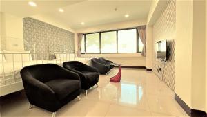 Phòng Deluxe 4 Người (Deluxe Quadruple Room)