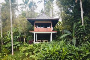 Villa Kelapa - Deluxe Bungalow with Rice Field View