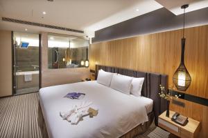 Phòng Loại Sang Giường Đôi (Deluxe Double Room)