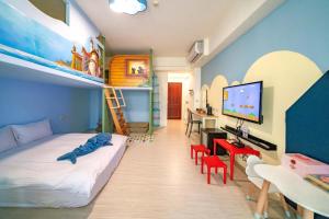 Suite Gia Đình Có Ban Công (Family Suite with Balcony)
