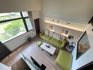 Phòng Gia Đình Có Ban Công (Family Room with Balcony)