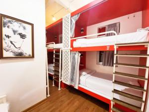 Phòng Ngủ Tập Thể 6 Giường Cho Cả Nam Và Nữ (6-Bed Mixed Dormitory Room)