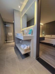 Phòng Đôi Phổ Thông (Economy Double Room)