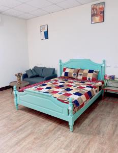 Phòng Giường Đôi Có Phòng Tắm Riêng (Double Room with Private Bathroom)