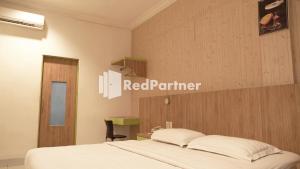 Phòng Suite Loại Sang (Deluxe Suite Room)