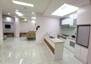 Căn hộ 3 phòng ngủ (Three-Bedroom Apartment)