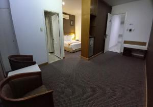 Phòng Cao Cấp Cho Hai Người (Superior Double Room)