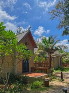 Bungalow Nhìn Ra Biển (Bungalow with Sea View)