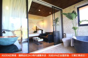 Phòng Giường Đôi Có Sân Hiên (Double Room with Terrace)