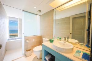 Phòng Deluxe 3 người Hướng biển (Ocean View Double)