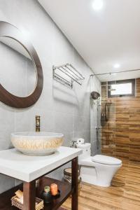 Phòng Standard giường đôi (Standard Double Room)