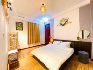 Phòng Đôi Loại Sang (Deluxe Double Room)