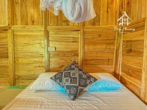 Phòng Giường Đôi Có Ban Công (Double Room with Balcony)