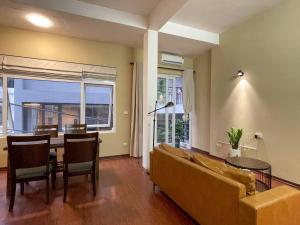 Căn Hộ 2 Phòng Ngủ (Two-Bedroom Apartment)