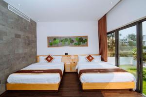 Biệt Thự Có Hồ Bơi Riêng (Villa with Private Pool)