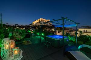 Excelsior Terrace Dream Suite room in Plaka Arch Suites