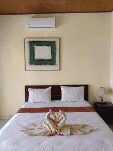 Phòng Deluxe Giường Đôi Với Ban Công và Tầm Nhìn Ra Biển (Deluxe Double Room with Balcony and Sea View)