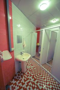 1 người trong phòng tập thể 10 giường – Chỉ dành cho nữ (1 Person in 10-Bed Dormitory - Female Only)