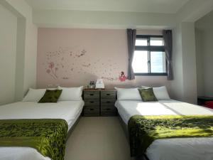 Phòng Có 2 Giường Cỡ King (King Room with Two King Beds)