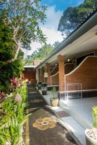 Biệt Thự (Villa)