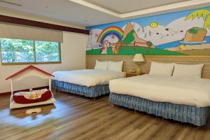 Phòng Bốn Người Cao Cấp – Thích Hợp Cho Thú Cưng (Superior Quadruple Room - Pet-Friendly)