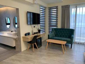 Phòng 4 người Nhìn ra cảnh Núi non (Quadruple Room with Mountain View)