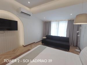 Phòng Giường Đôi Có Ban Công (3 Người Lớn) (Double Room with Balcony (3 Adults))